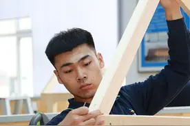 社会眼丨不唯学历认能力，“工匠”也可当教师和高管图片