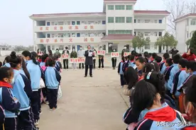 走进生态农场 体验劳动快乐——毛中实验学校开展“劳动美”社会实践教育活动图片