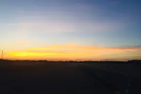 古人言：夕阳无限好，只是近黄昏。终于体会到了，这一刻太美图片