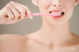 听说月子期间不能刷牙、洗澡、吹风、看手机？图片