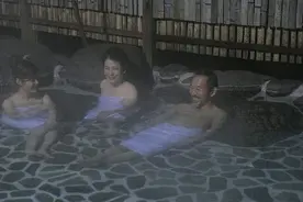 日本一个最令外国人羡慕的传统习俗：男女共浴图片