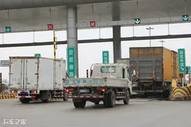 山东9个城市交警发布公告：放宽货车进城限制、允许临停图片