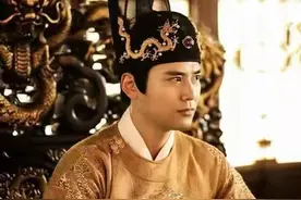 朱见深：两得太子位，为于谦平反，给景泰帝正身，朝着后金挥铁拳图片