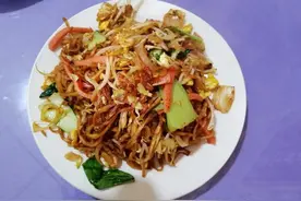 鸡蛋炒饼的家常做法，掌握这一步，炒饼劲道不发粘，比店里的好吃图片