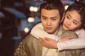 任嘉伦吐槽的那个他不喜欢与其演亲密戏的人是谁？图片