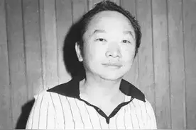 满身刀疤一生风流，宁死不戒酒，古龙一生没离开过江湖、女人、酒图片