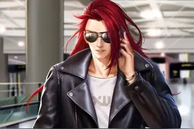 王者荣耀：峡谷男神机场照，韩信霸气云亮温柔，李白老婆太多了图片