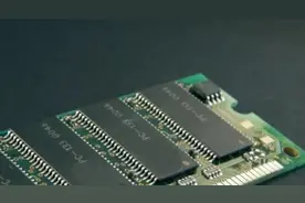 聪明的人都这样做！手机中删掉两个软件瞬间多出40GB图片