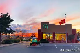 麦当劳，竟然还有绿色的LOGO？图片