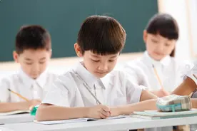“5+2”开始实施，新的问题又出现了，听听家长和老师怎么说图片