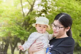 新生儿3个月内不能带出门？婆婆常说的“老规矩”，医生：是科学图片