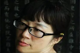 品读悼亡诗：余秀华的《玲儿》与何其芳的《花环》你看哪首更美？图片