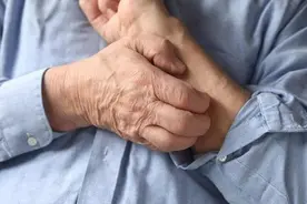 如何解救皮肤瘙痒？码住图片