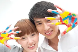 “和个子矮小的女人结婚是种什么体验？”这三个男人实话实说图片