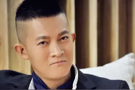杨志刚烧伤高达30%，妻子张静：你就烧成鬼丈夫，我也跟你一辈子图片