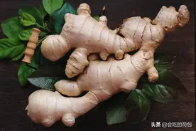 春天要吃生姜，教您1个简单做法，做一次吃半年，随吃随取很方便图片