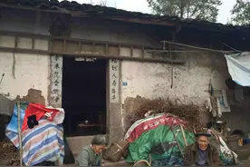 农村旧房翻新，农民将面临三大问题，三类人禁止翻新图片