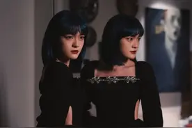 “天才演员”文淇都开始染蓝发了 也太梦幻了吧图片