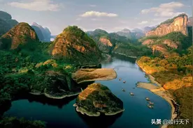 道教第一仙境—龙虎山，天造地设的丹崖碧水，千古难解的悬棺之谜图片