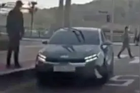 伊兰特姊妹款车型起亚赛拉图曝光，能找回点存在感吗？图片