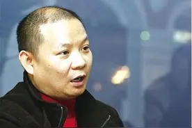 洗脚工创业年入13亿，凭218亿身价成足浴大王，亏光家产众筹治病图片