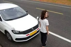 科目三成功通过，签字时却说挂科，教练的解释令女子无法接受图片