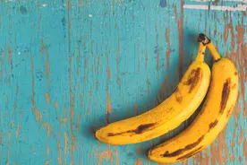 香蕉买回家没几天就变黑了！专家：教你正确储存香蕉图片