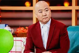 光头郭冬临上春晚20年,因一句话被河南人索赔1亿,如今现状怎样?图片