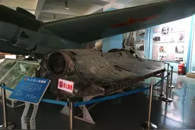 “黑鸟”的亲儿子，70年代坠毁在我国境内的美国D-21无人机图片