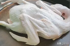 6斤番鸭不白切，加1勺酱2块腐乳，教你客家人百吃不腻的特色菜图片