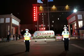 贵州至河南三千里 交警接力抢救患先心病新生儿图片