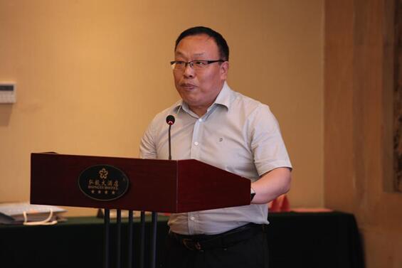 余延满教授 - 冷思维