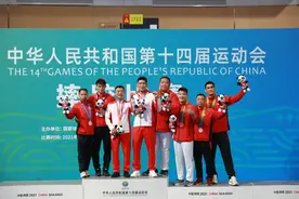 奖牌又来一枚！山西选手钱海涛获古典式摔跤男子87公斤级银牌图片