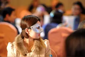 领导说这杯酒你必须喝，该怎么回？精明员工，懂得这三个回复技巧图片