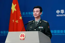 国防部：在新的起点上推动我军武器装备建设再上一个大台阶图片