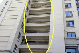 开发商套路真是深！高层电梯房带个长连廊，业主还傻傻以为采光好图片