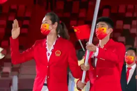 我现在最想看见的衣服，就是中国运动员的领奖服图片