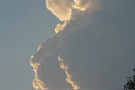 一些可以置顶的高级歌词文案图片