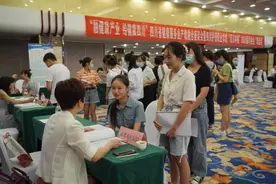校院企互利共赢 四川护理职业学院“2020届毕业生‘百日冲刺’双选会”顺利举办图片