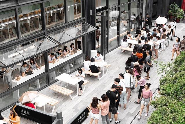 “首店”为何青睐成都？