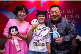 54岁鞠萍姐姐难逃中年危机，身材走样，但笑容甜美亲和力十足图片