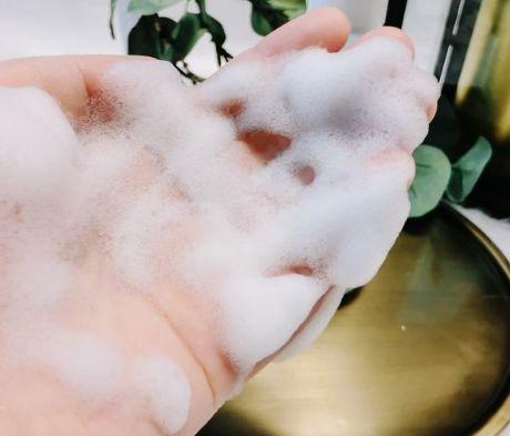 皂基和氨基酸，到底有什么区别？看肤质选洗面奶，不然会伤脸