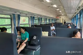 成渝铁路：5612次绿皮车的眷恋图片