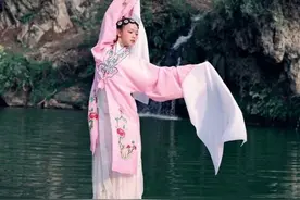 贵州“李子柒”，花17年重现中国千年绝技：她是最美“水上仙子”图片