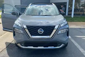 全新日产奇骏要“逆袭”，2.5动力+全时四驱，分体大灯最帅气图片