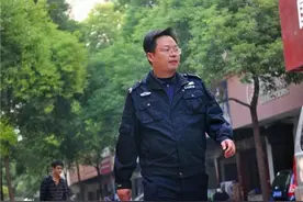 北大女硕士求职不顺利，干脆回河南老家刷油漆，从不参加同学聚会图片