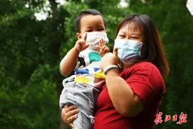 愈后面对忙碌工作她觉得充实：“活着真好”积极生活是对医护人员最好的报答图片
