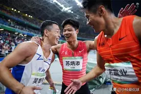 苏炳添发文祝福易建联和宏远，透露深厚交情，对一合影印象很深刻图片