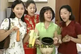 《外来媳妇本地郎》康家成员21年前后照片对比，大家都老了图片