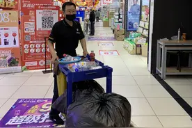 58岁高学历大叔应聘超市保洁员，38天打工的苦辣酸甜图片